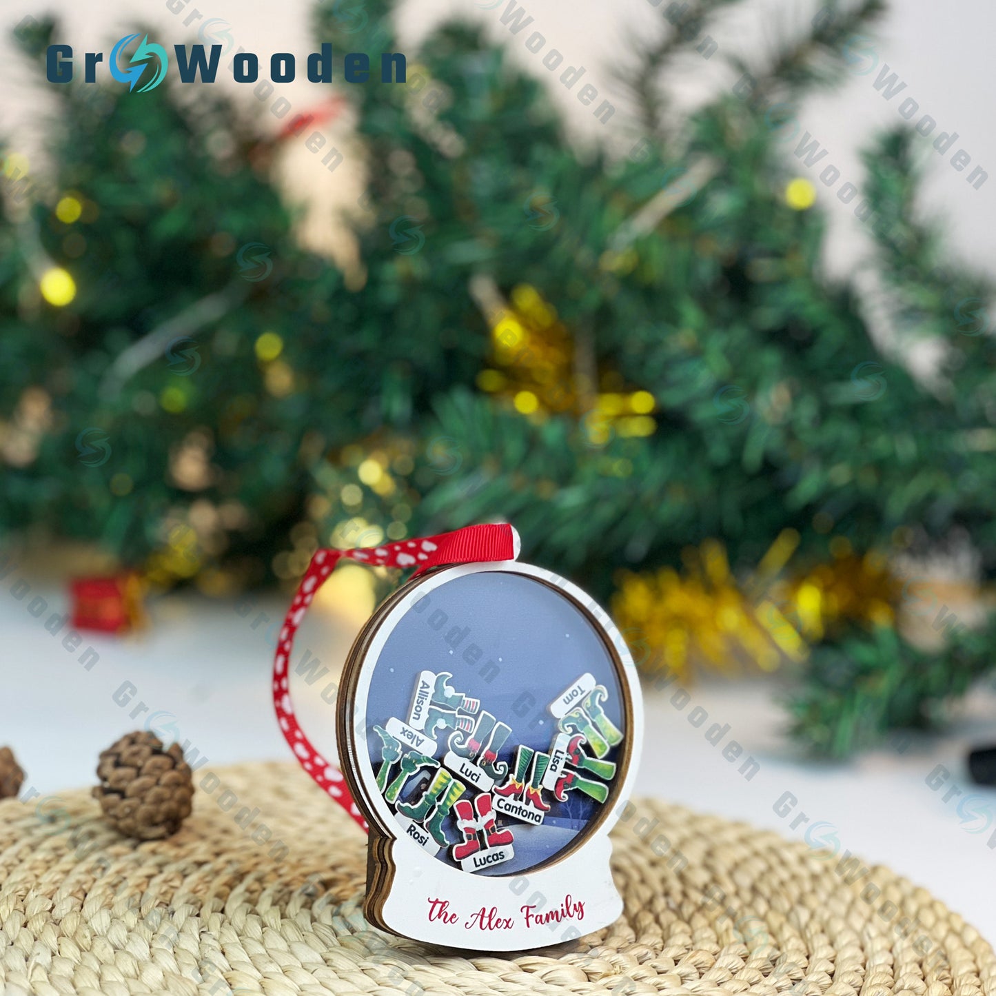 GRW17 Family Member Christmas Ornament