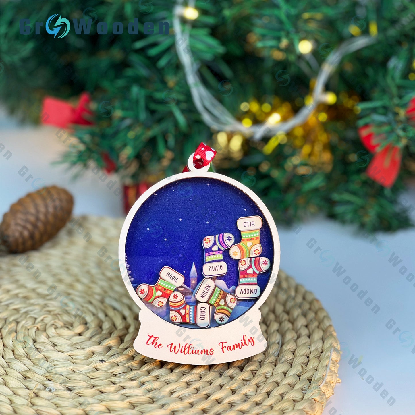 GRW08 Family Member Christmas Ornament