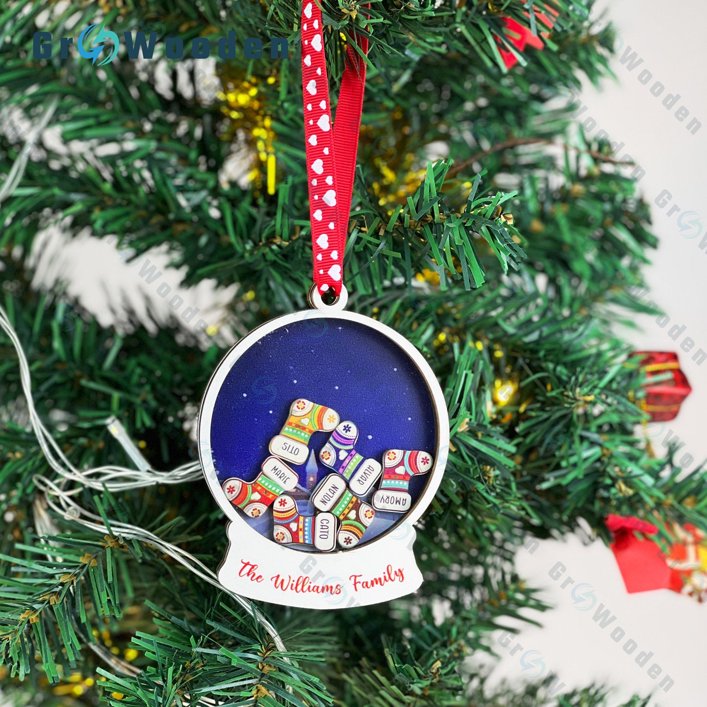 GRW08 Family Member Christmas Ornament